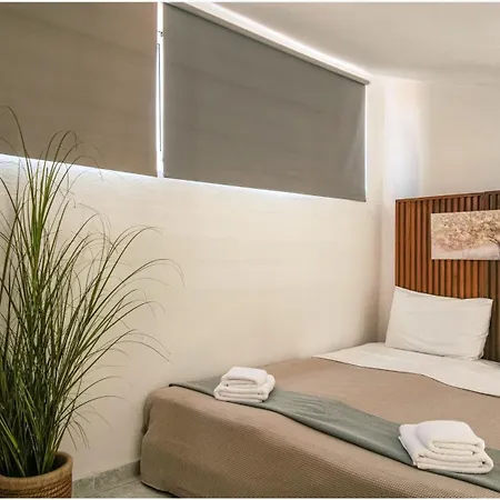 Vm Seahouse Two Bedroom Fourka Apartment